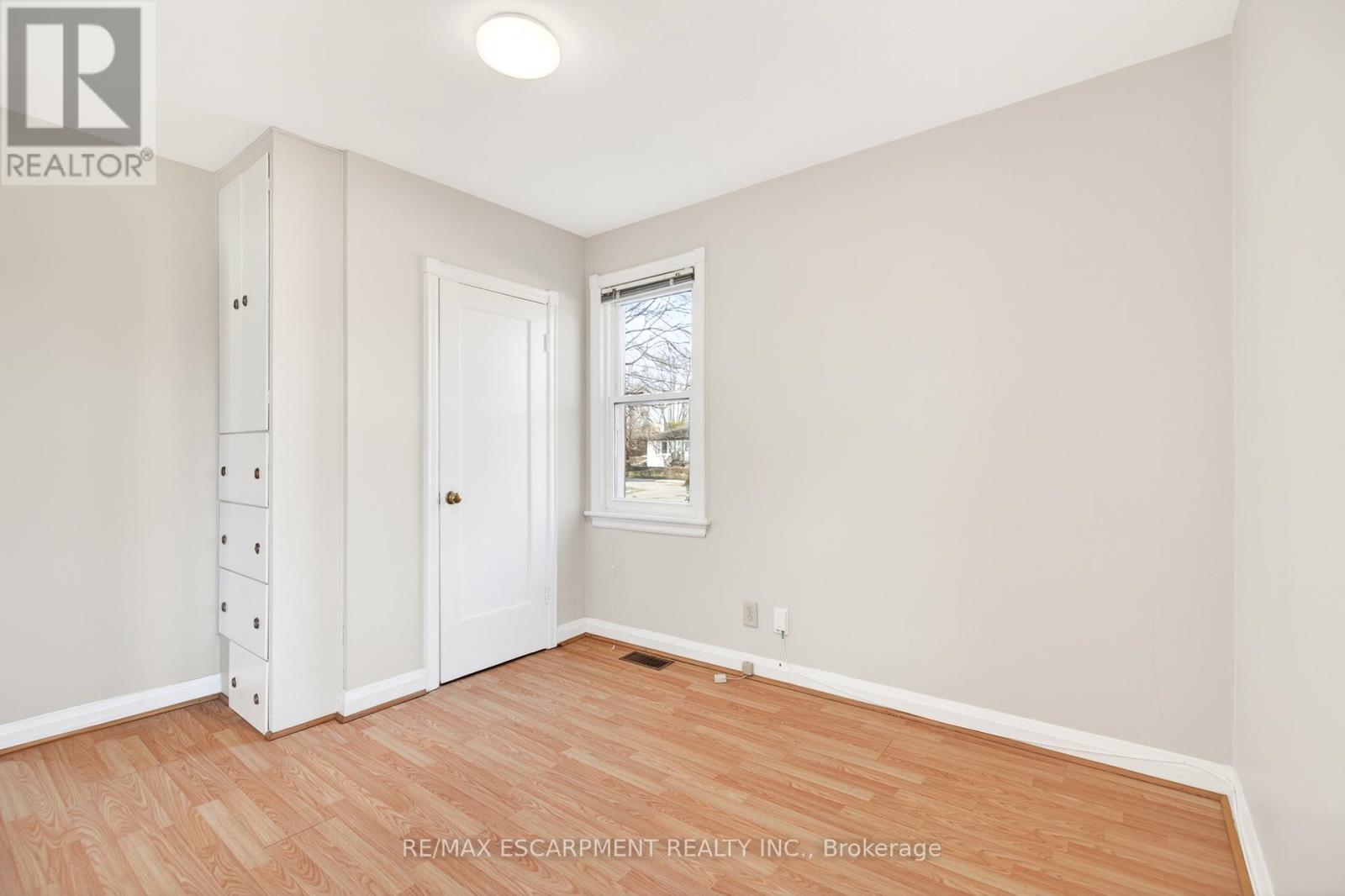 269 Queensdale Avenue E, Hamilton, Ontario  L9A 1L3 - Photo 15 - X12965118