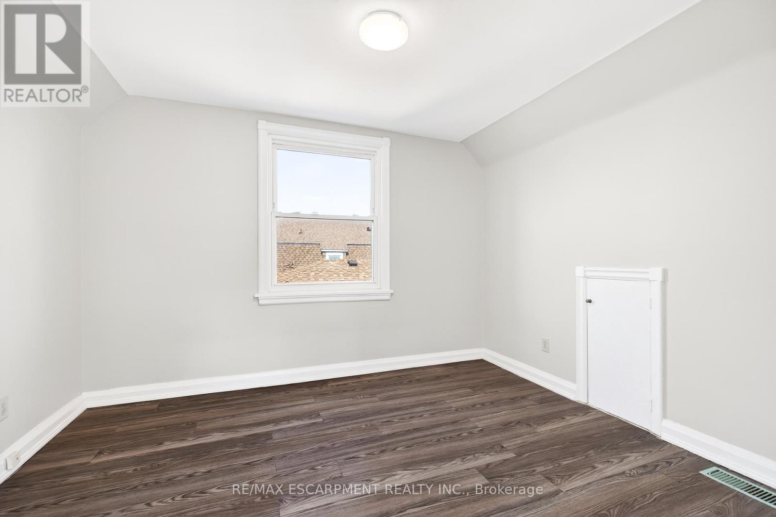 269 Queensdale Avenue E, Hamilton, Ontario  L9A 1L3 - Photo 19 - X12965118