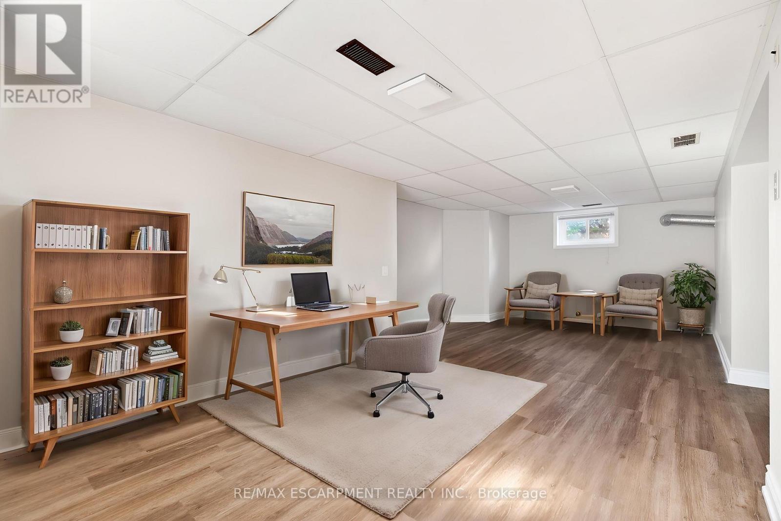 269 Queensdale Avenue E, Hamilton, Ontario  L9A 1L3 - Photo 25 - X12965118