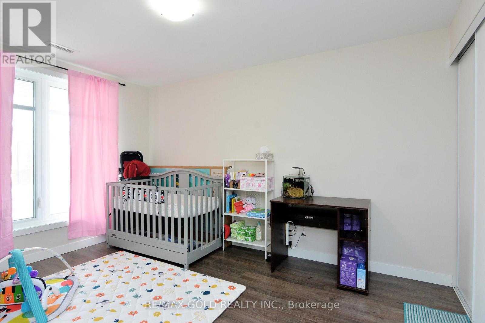 107 - 175 Commonwealth Street, Kitchener, Ontario  N2E 0H4 - Photo 24 - X12965124