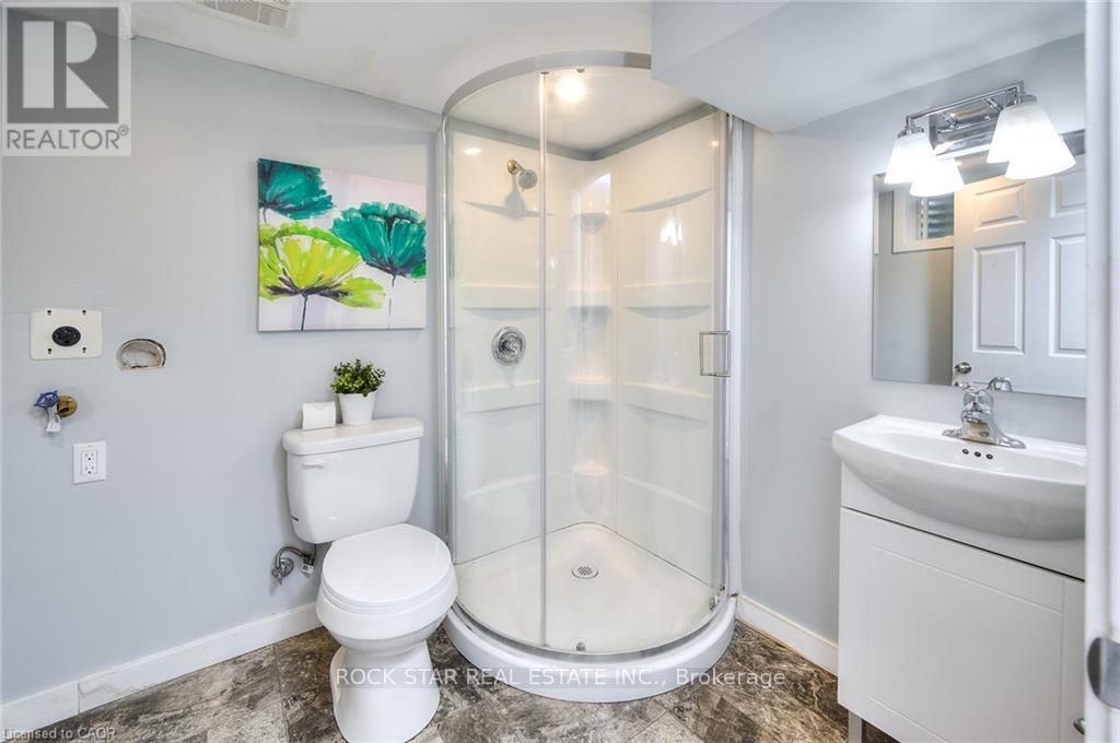 196 Walker Street, Cambridge, Ontario  N3C 2C2 - Photo 23 - X12965154