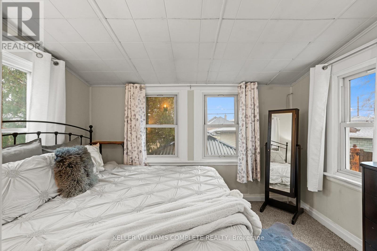 26 Garside Avenue N, Hamilton, Ontario  L8H 4W2 - Photo 13 - X12965164