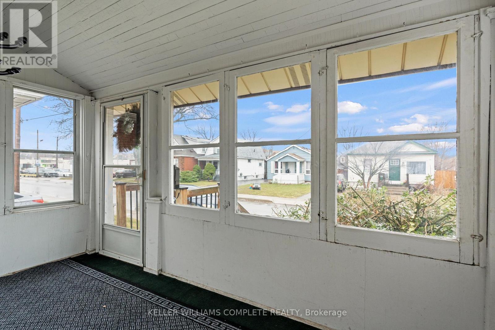 26 Garside Avenue N, Hamilton, Ontario  L8H 4W2 - Photo 3 - X12965164