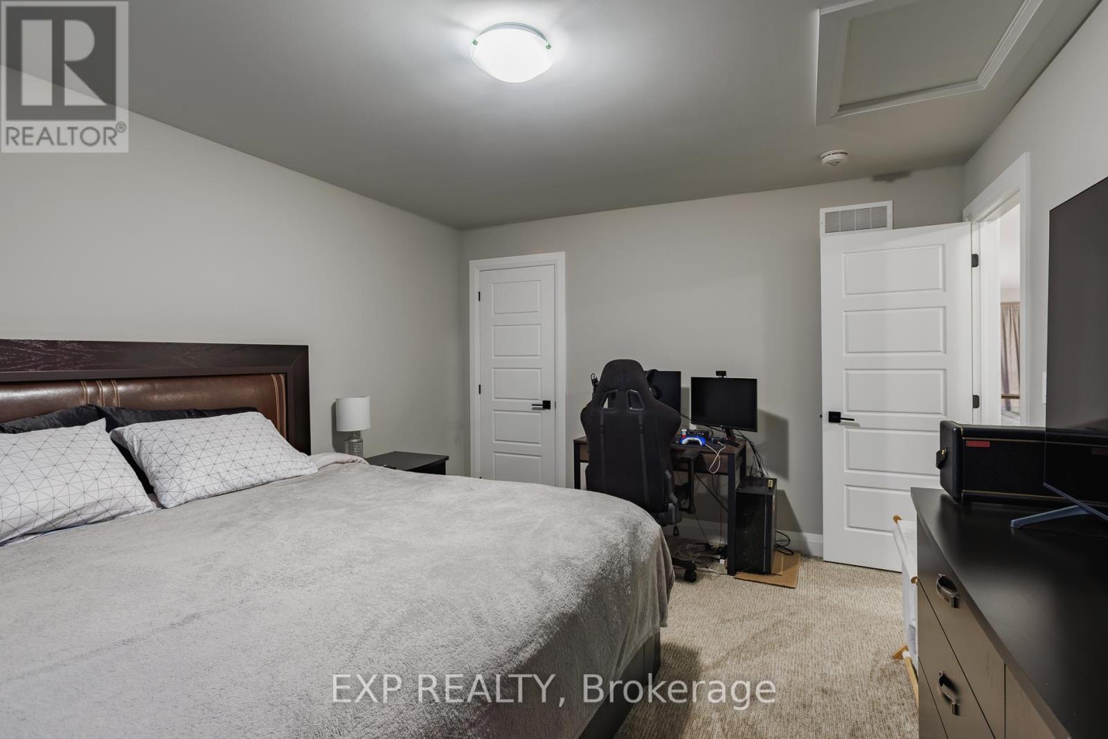 8 Lillys Court, Cramahe, Ontario  K0K 1S0 - Photo 14 - X12965186