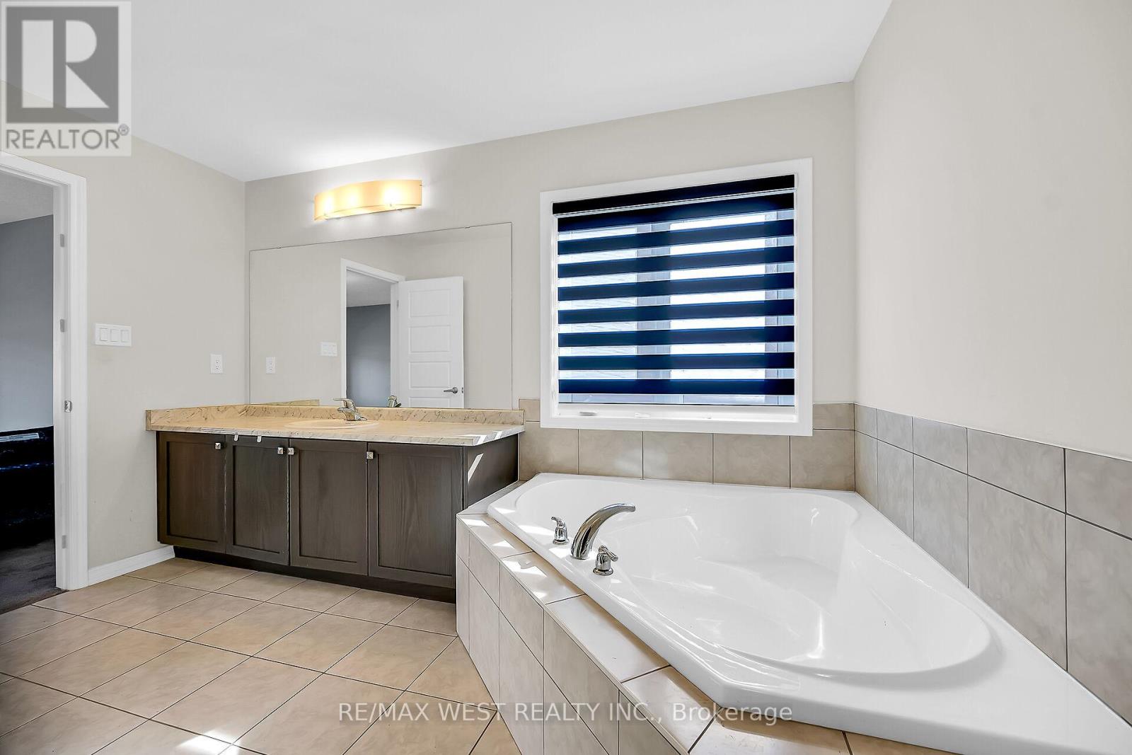 68 Cooke Avenue, Brantford, Ontario  N3T 0S1 - Photo 18 - X12965232