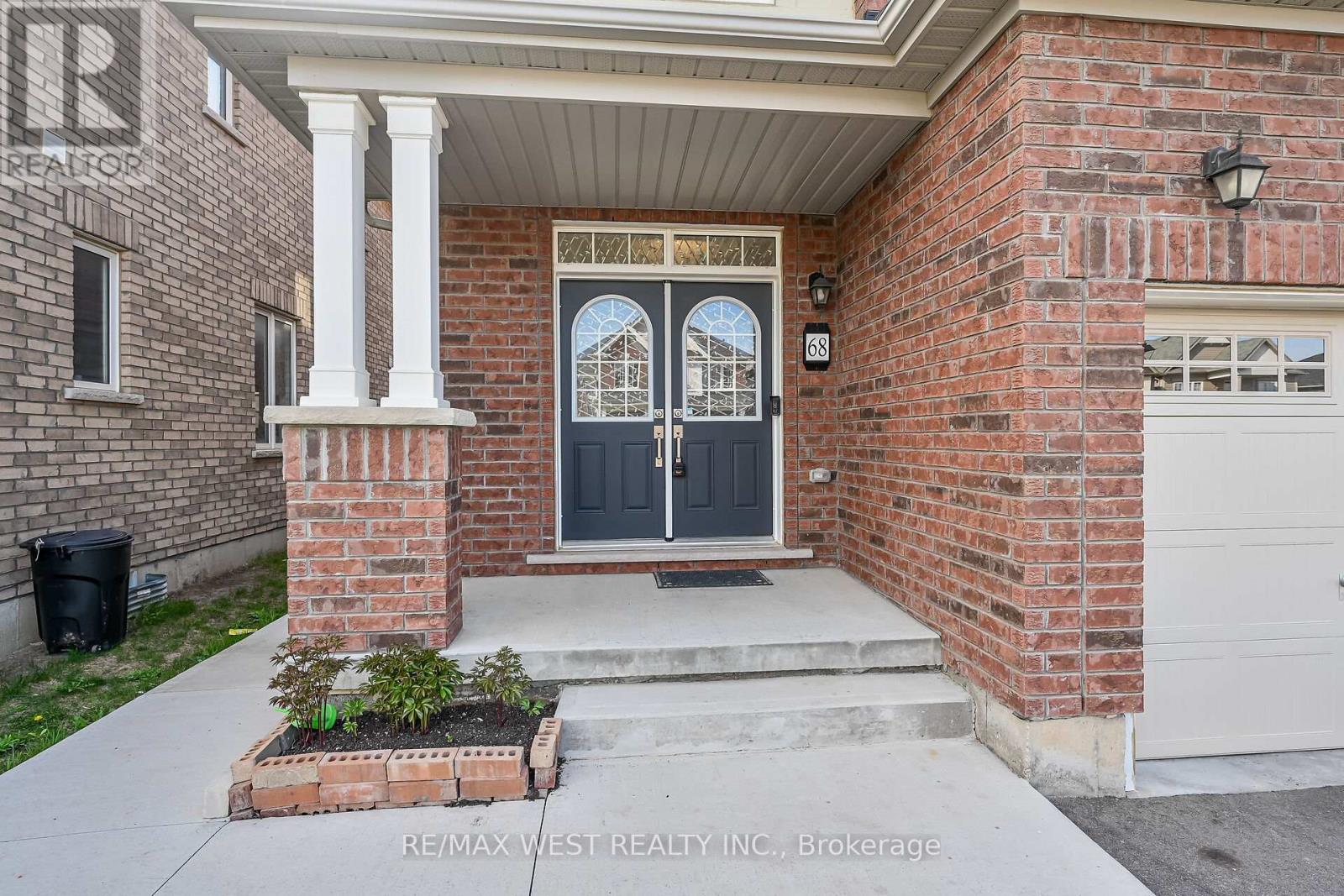 68 Cooke Avenue, Brantford, Ontario  N3T 0S1 - Photo 3 - X12965232