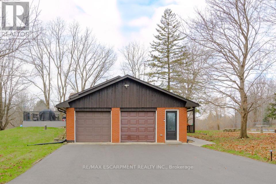 491 Highway 5 W, Hamilton, Ontario  L9H 5E2 - Photo 3 - X12965246