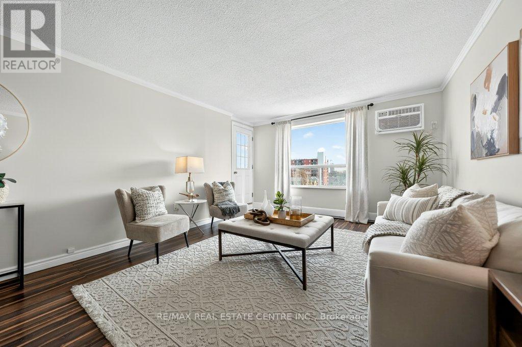 506 - 64 Benton Street, Kitchener, Ontario N2G 4L9 - Photo 33 - X12965260