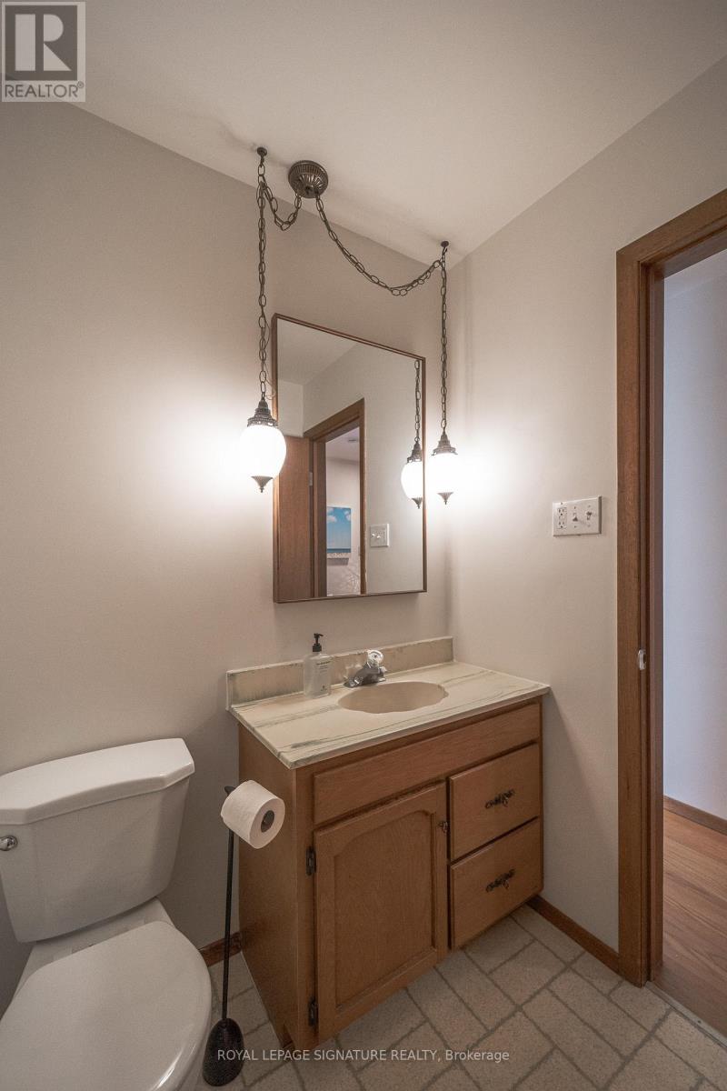 27 Sunset Drive, Woolwich, Ontario  N0B 2V0 - Photo 21 - X12965290