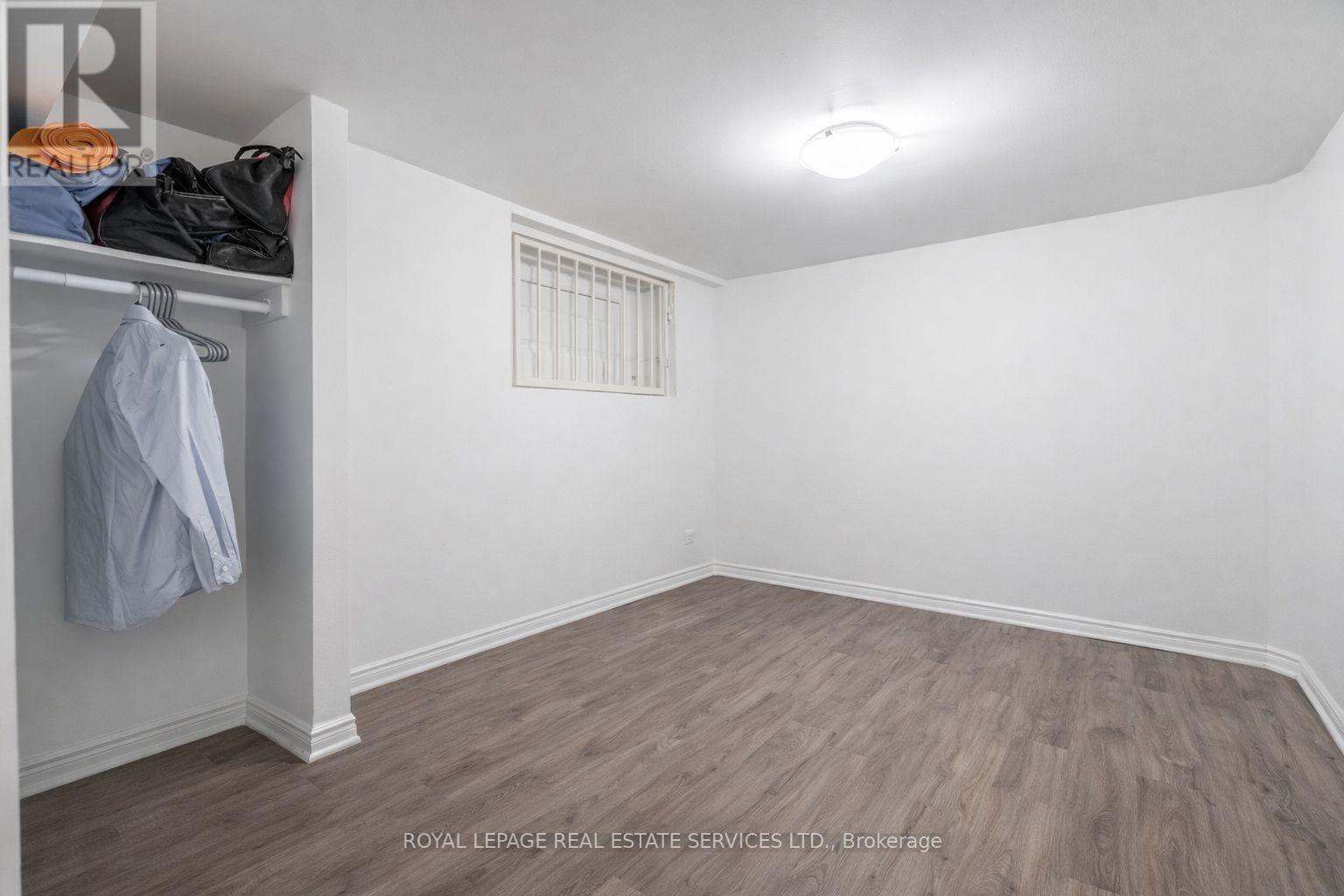 108 Queenston Street, St. Catharines, Ontario  L2R 2Z3 - Photo 24 - X12965296