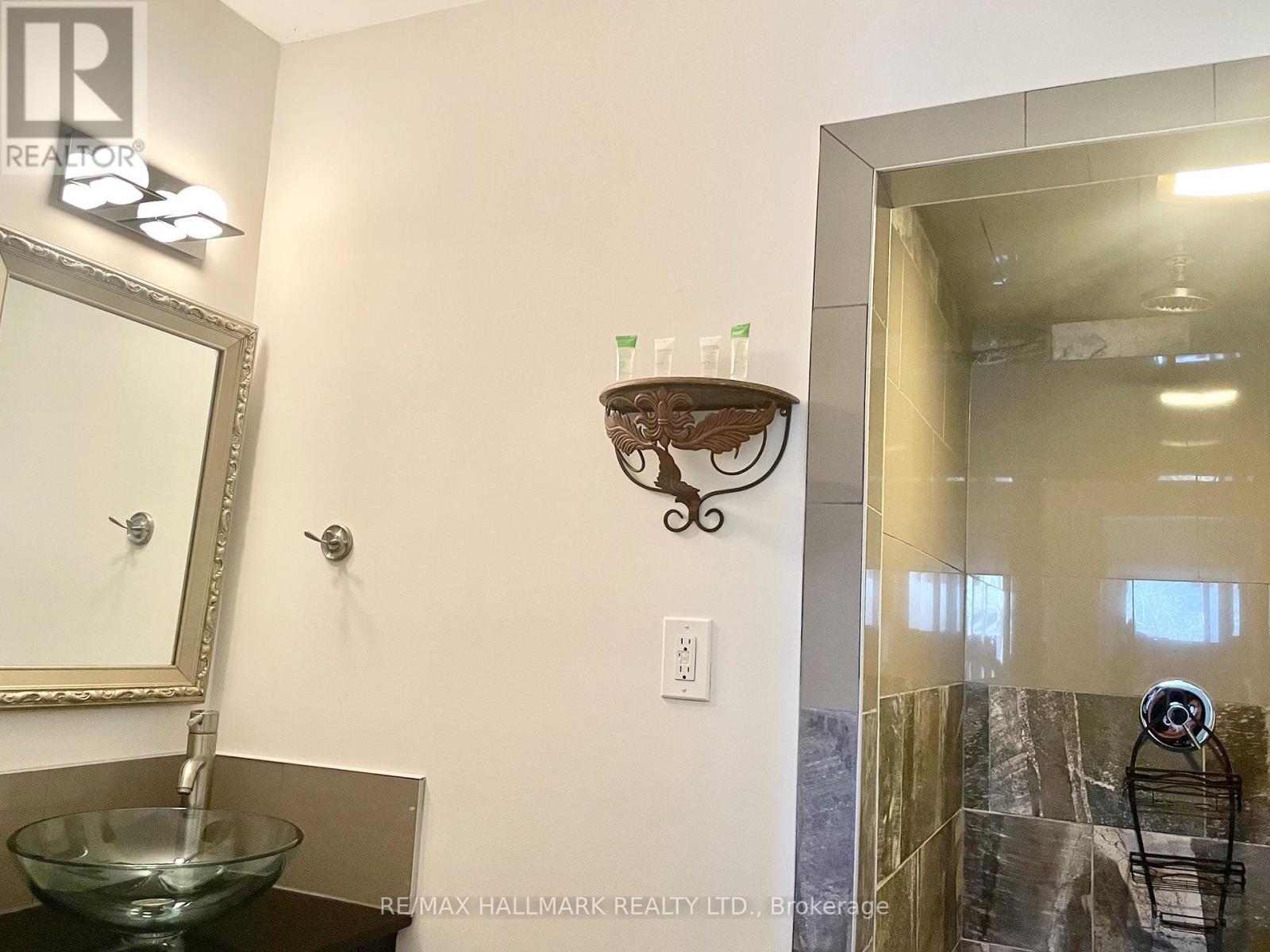 122 Ridgeway Road, Fort Erie, Ontario  L0S 1B0 - Photo 24 - X12965298