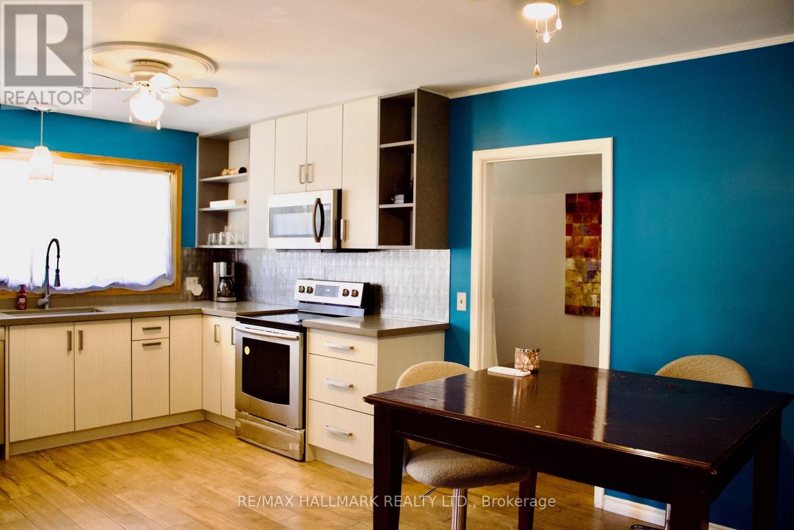 122 Ridgeway Road, Fort Erie, Ontario  L0S 1B0 - Photo 25 - X12965298