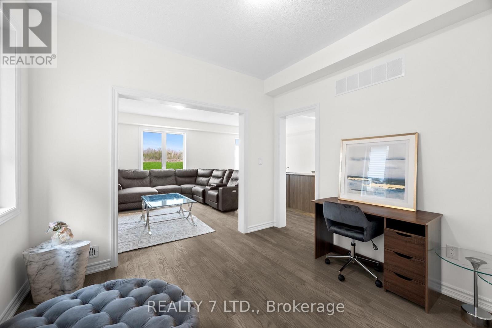 32 Hillcroft Way, Kawartha Lakes, Ontario  K0M 1A0 - Photo 19 - X12965302