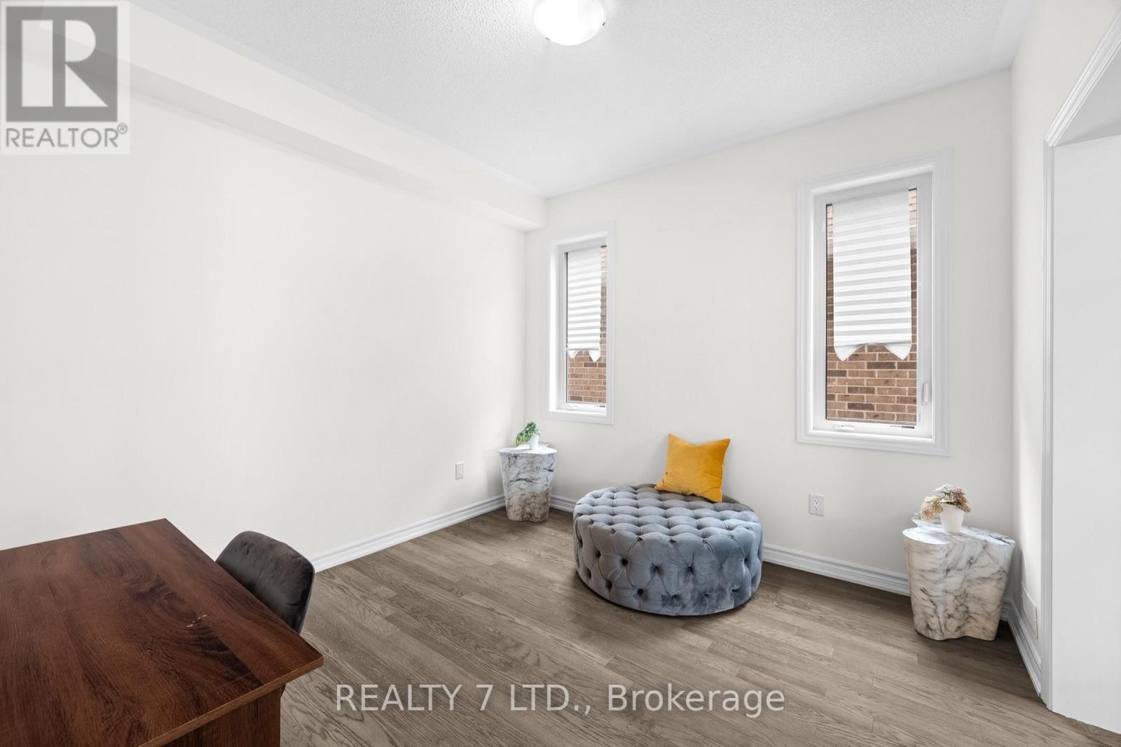 32 Hillcroft Way, Kawartha Lakes, Ontario  K0M 1A0 - Photo 20 - X12965302