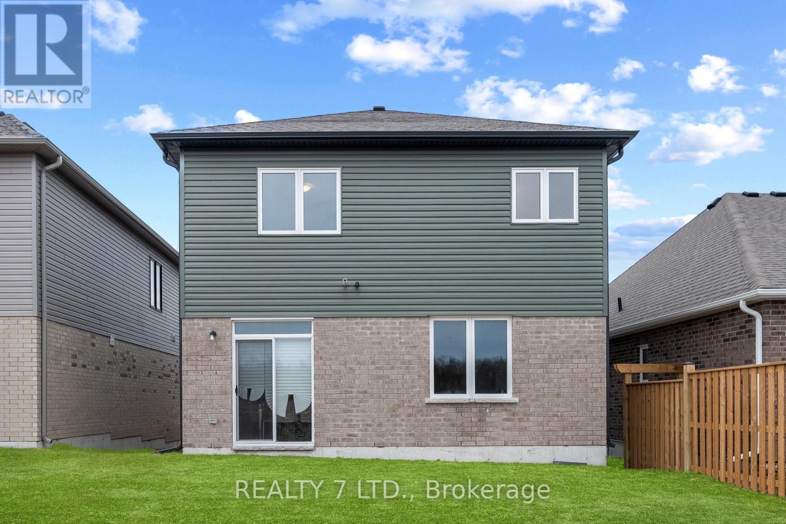 32 Hillcroft Way, Kawartha Lakes, Ontario  K0M 1A0 - Photo 38 - X12965302