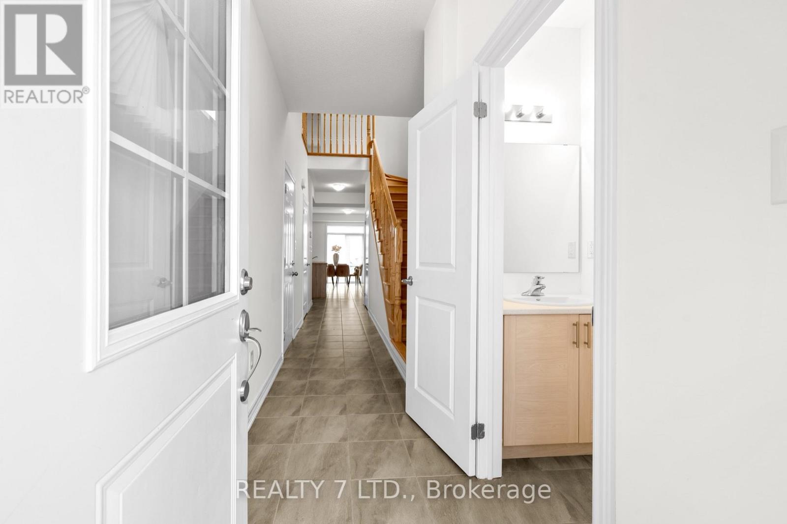 32 Hillcroft Way, Kawartha Lakes, Ontario  K0M 1A0 - Photo 5 - X12965302