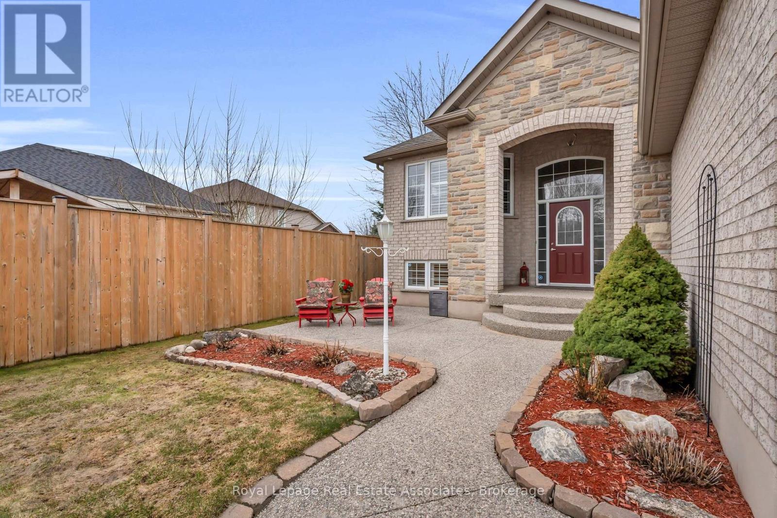 141 Gamble Lane, Guelph/eramosa, Ontario  N0B 2K0 - Photo 4 - X12965310