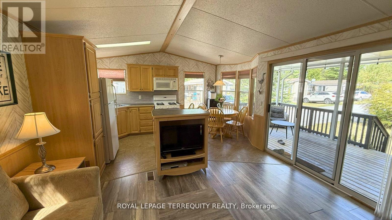 328 Rockview, Selwyn, Ontario  K0L 2H0 - Photo 14 - X12965348