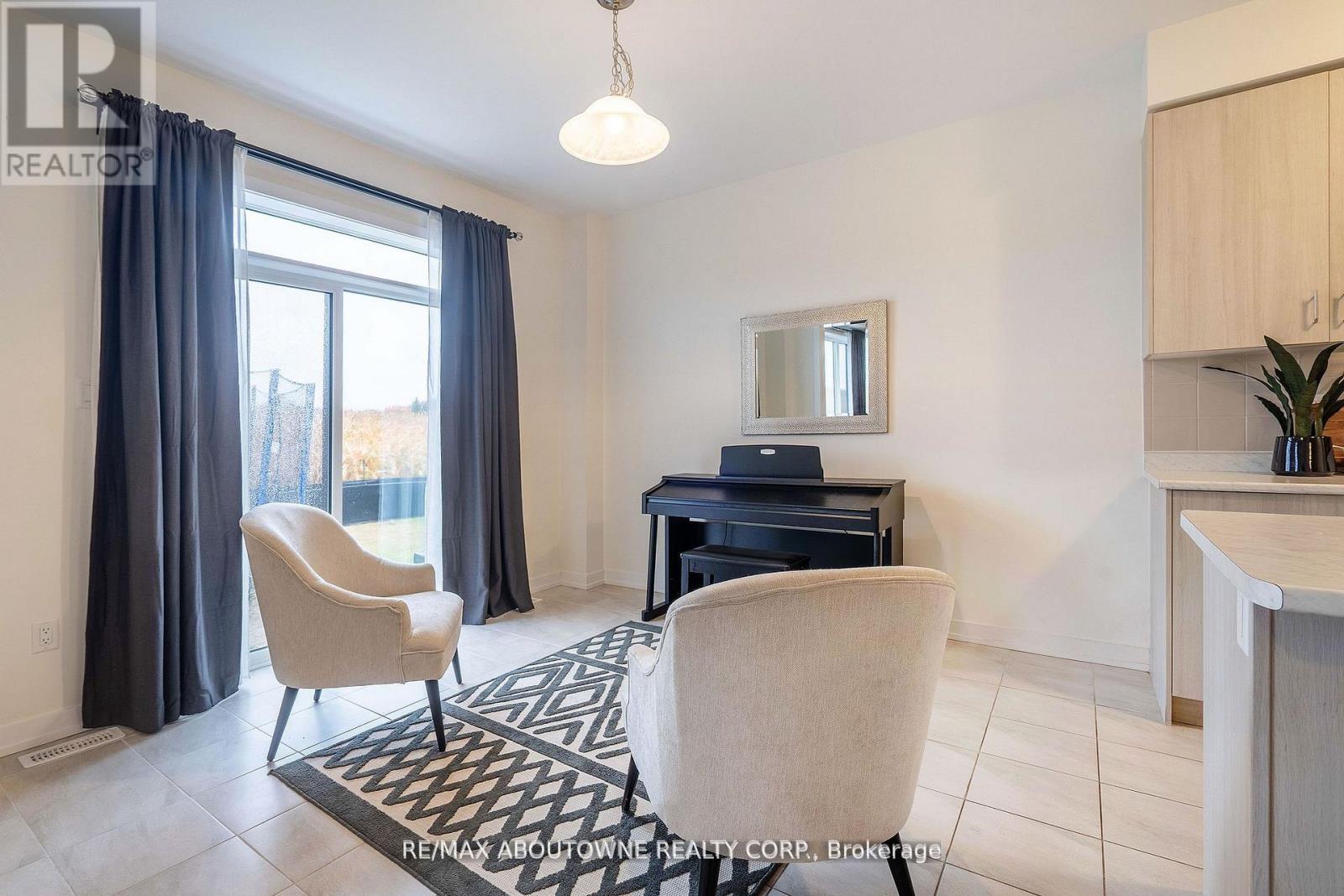 57 Monteith Drive, Brantford, Ontario  N3T 0W6 - Photo 13 - X12965360