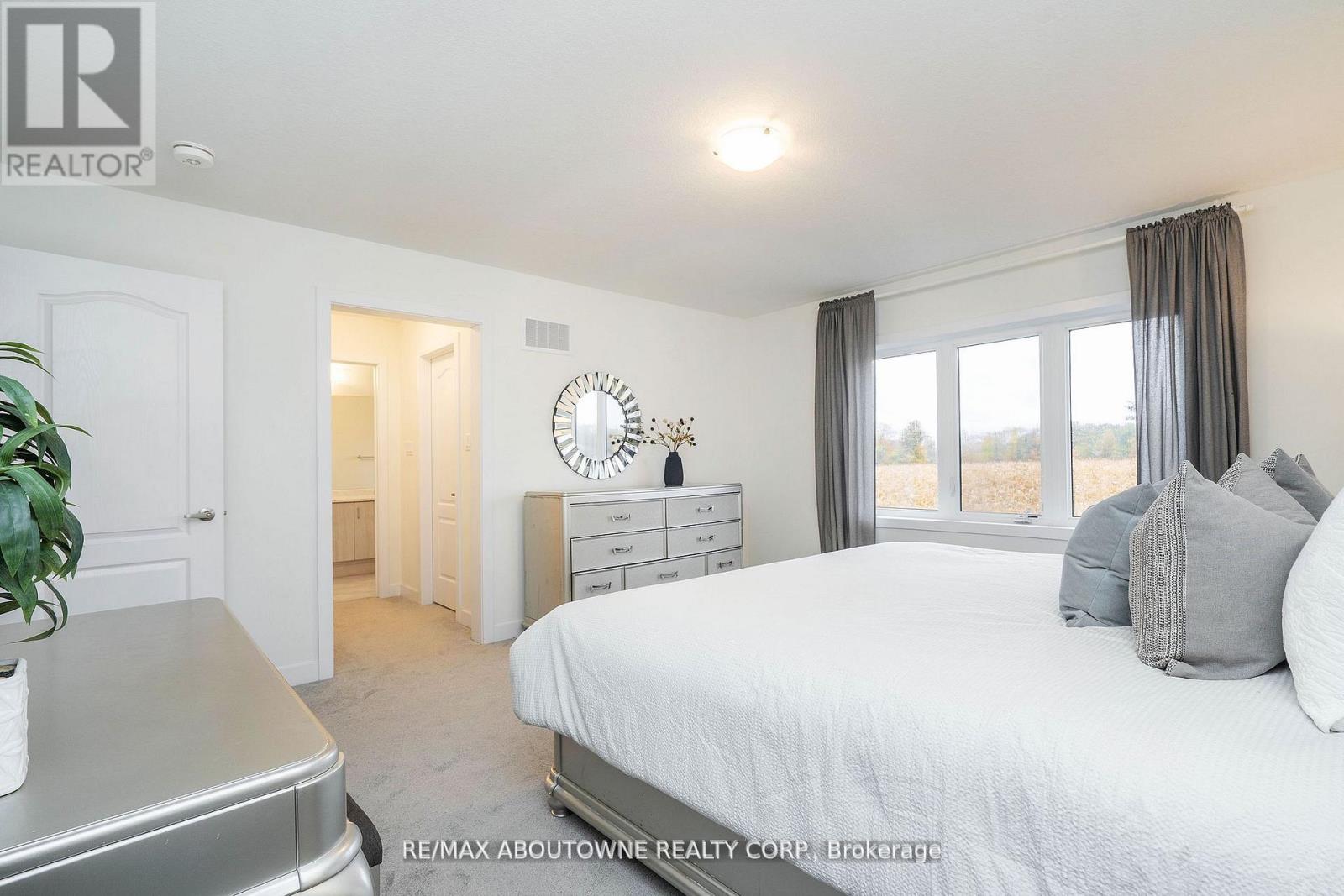 57 Monteith Drive, Brantford, Ontario  N3T 0W6 - Photo 23 - X12965360