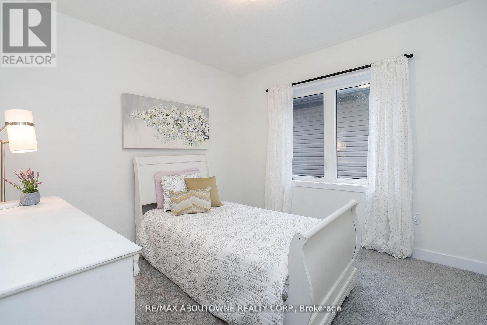 57 Monteith Drive, Brantford, Ontario  N3T 0W6 - Photo 26 - X12965360