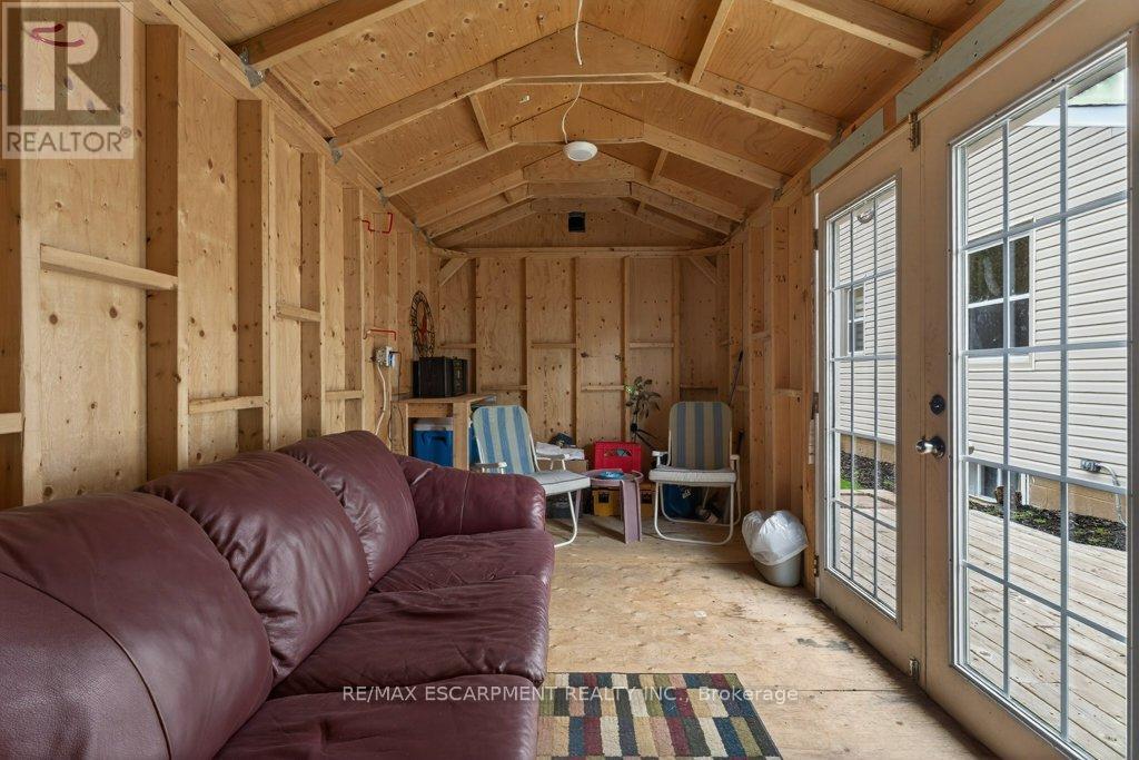 4254 Crescent Avenue, Lincoln, Ontario  L3J 0H4 - Photo 36 - X12965364