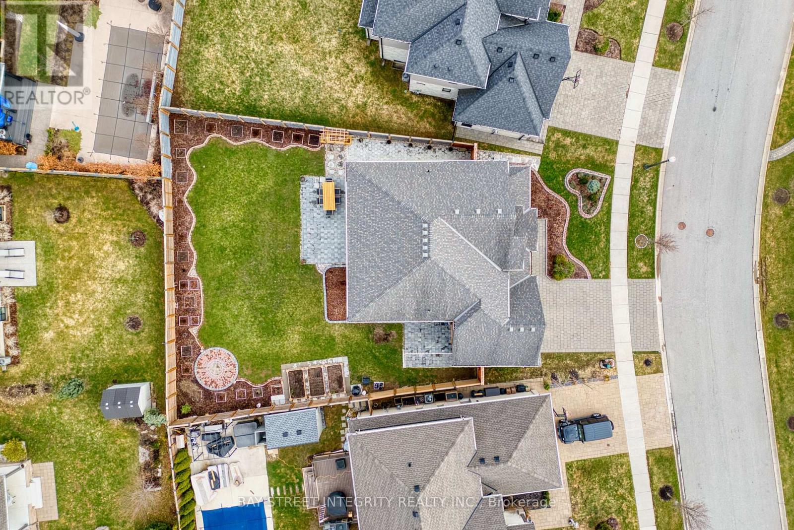 566 Bradwell Chase, London North, Ontario  N6G 0P7 - Photo 36 - X12965378