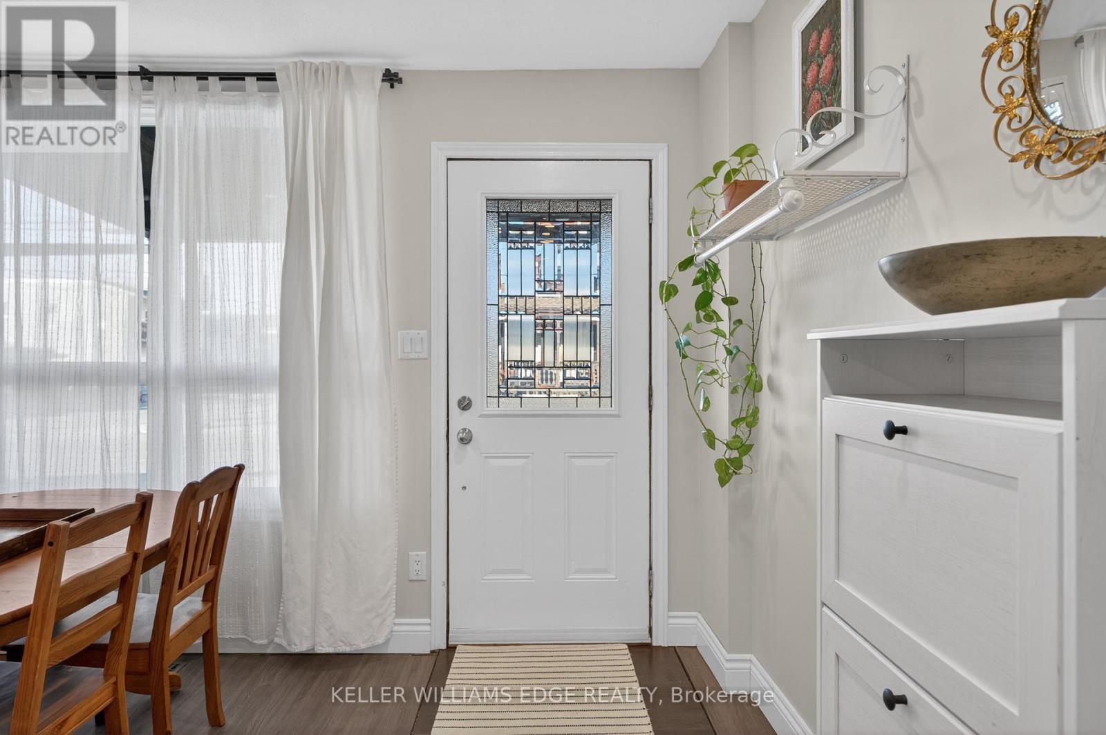 262 Britannia Avenue, Hamilton, Ontario  L8H 1X8 - Photo 2 - X12965388