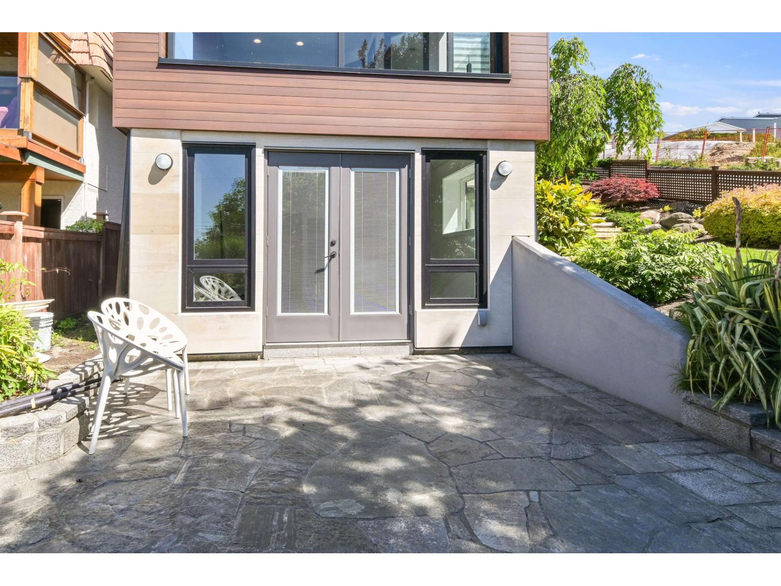 15095 Royal Avenue, White Rock, British Columbia  V4B 1M1 - Photo 31 - R3099935