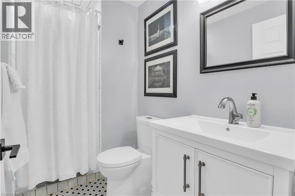 41 Tinatawa Court, Kitchener, Ontario  N2A 3G9 - Photo 25 - 40814214