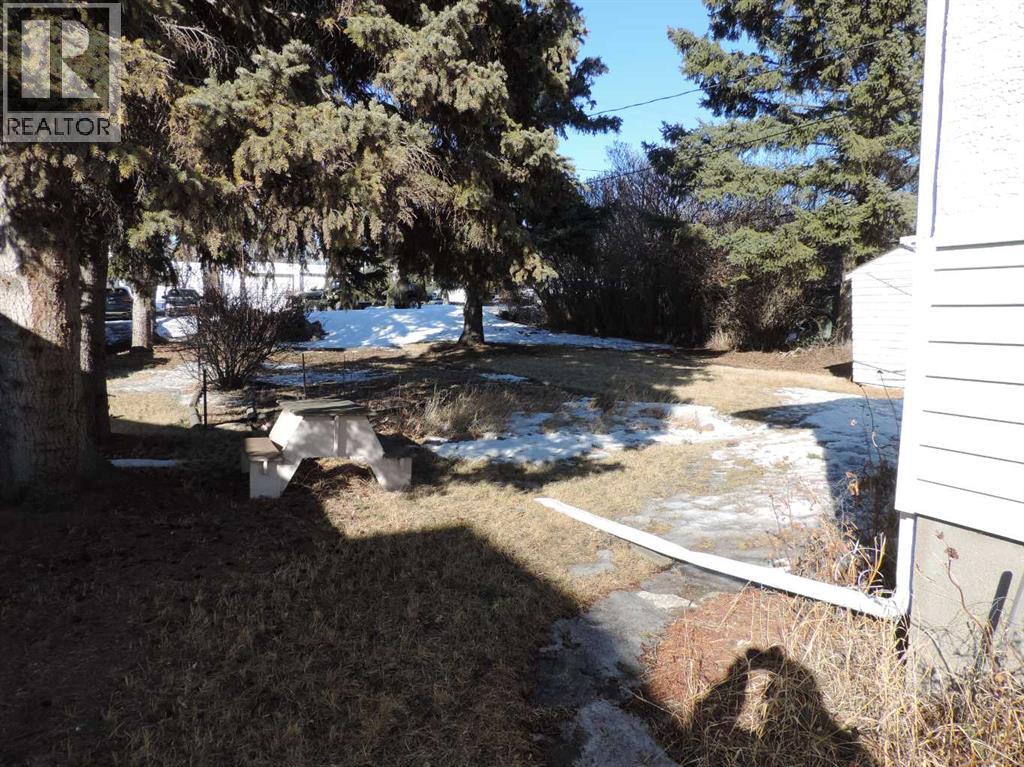 4938 51 Avenue, Bentley, Alberta  T0C 0J0 - Photo 4 - A2292463