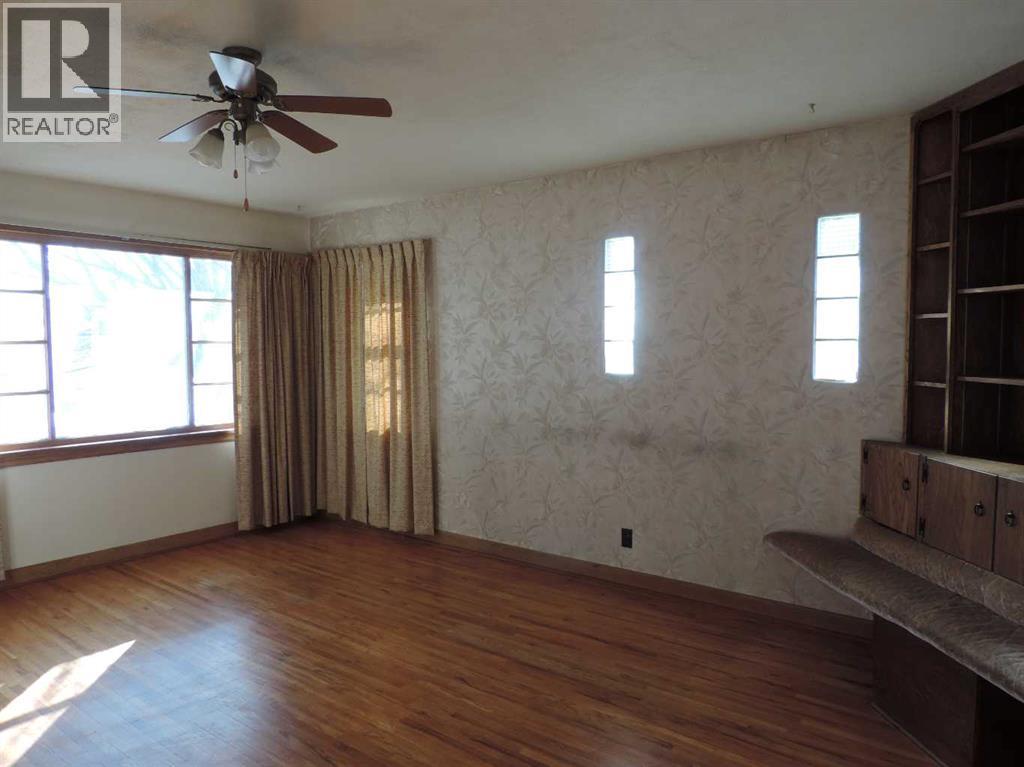 4938 51 Avenue, Bentley, Alberta  T0C 0J0 - Photo 10 - A2292463