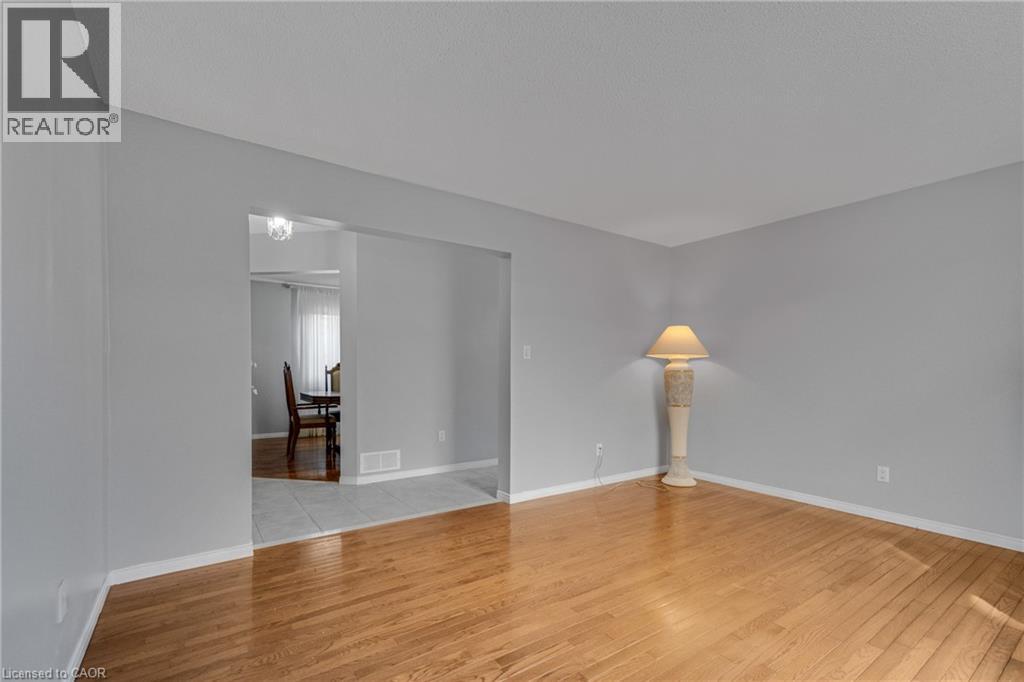 180 Fano Drive, Hamilton, Ontario  L8W 3X3 - Photo 12 - 40816720