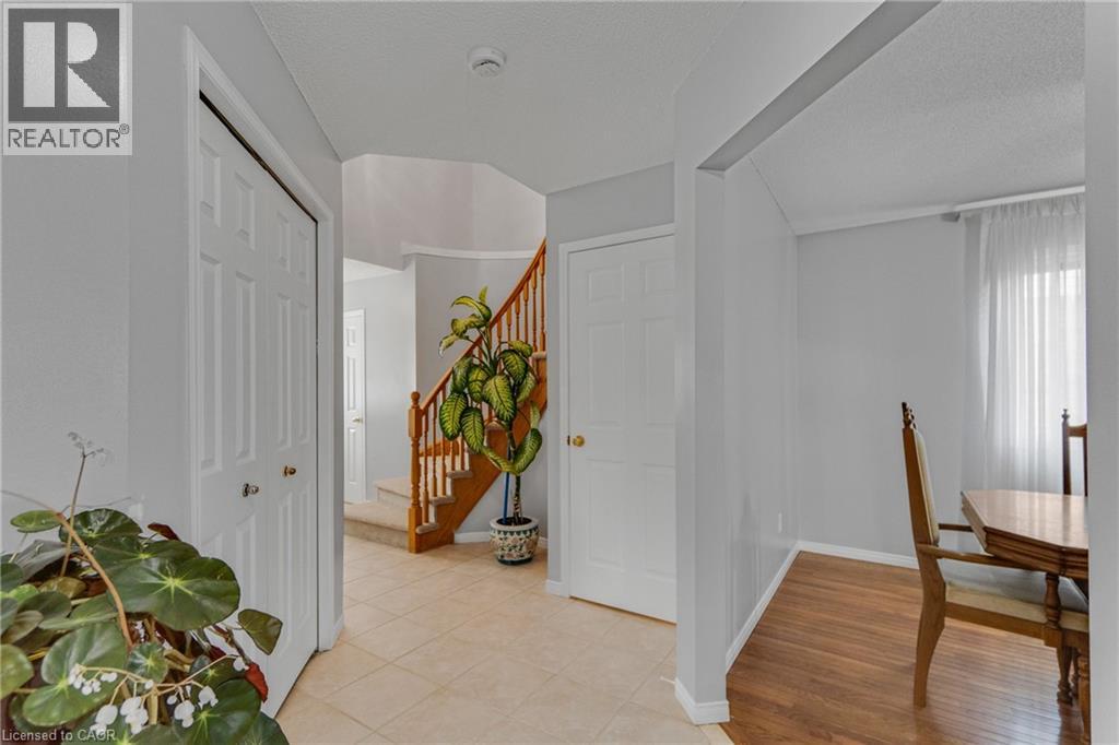 180 Fano Drive, Hamilton, Ontario  L8W 3X3 - Photo 8 - 40816720