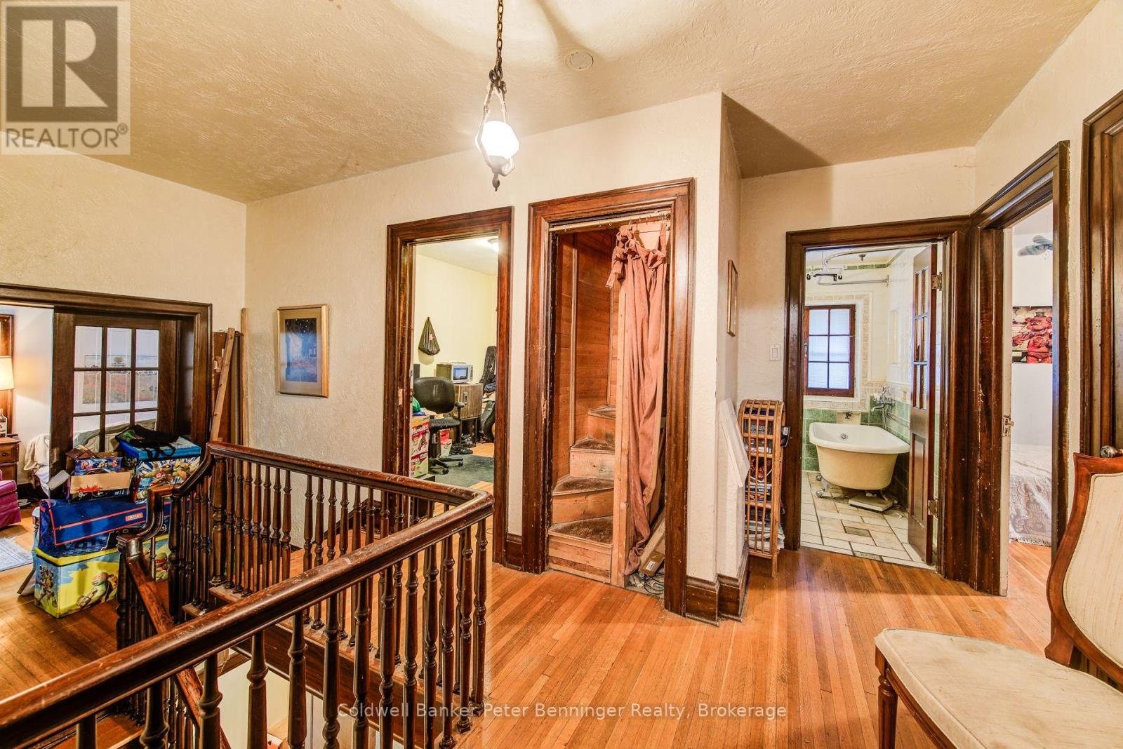 71 Margaret Avenue, Kitchener, Ontario  N2H 4H3 - Photo 34 - X12965460