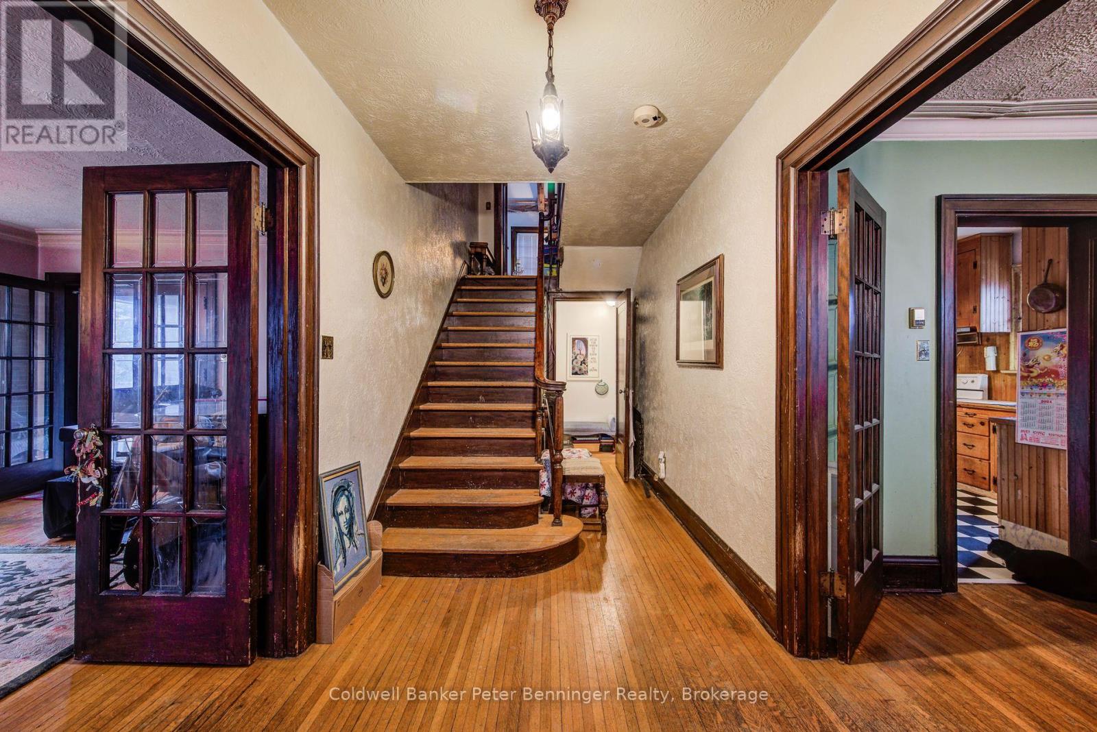 71 Margaret Avenue, Kitchener, Ontario  N2H 4H3 - Photo 8 - X12965460