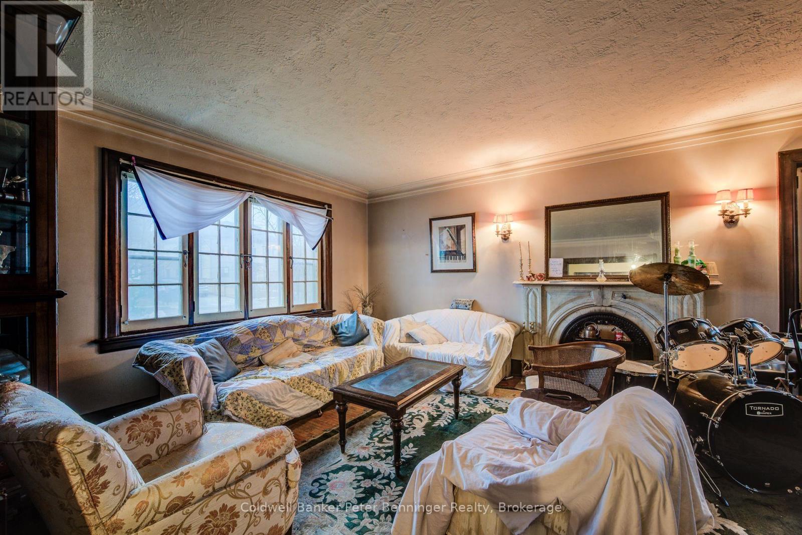 71 Margaret Avenue, Kitchener, Ontario  N2H 4H3 - Photo 9 - X12965460