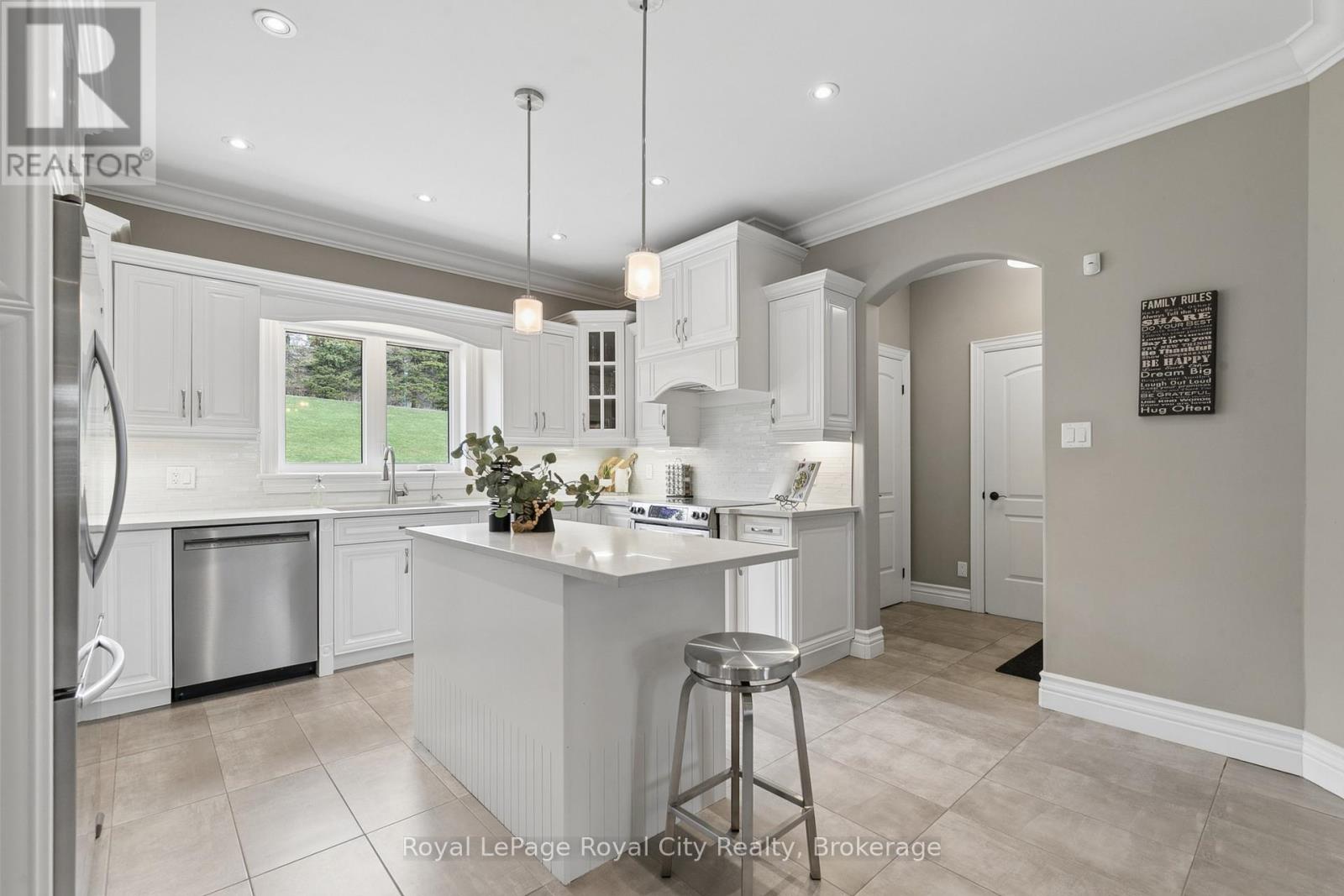 38 Daymond Drive, Puslinch, Ontario  N1H 6H9 - Photo 14 - X12965500