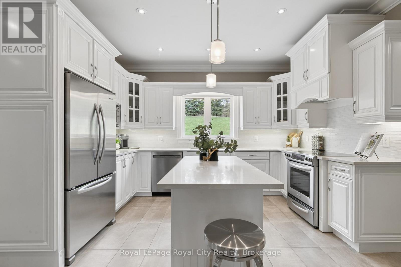 38 Daymond Drive, Puslinch, Ontario  N1H 6H9 - Photo 15 - X12965500