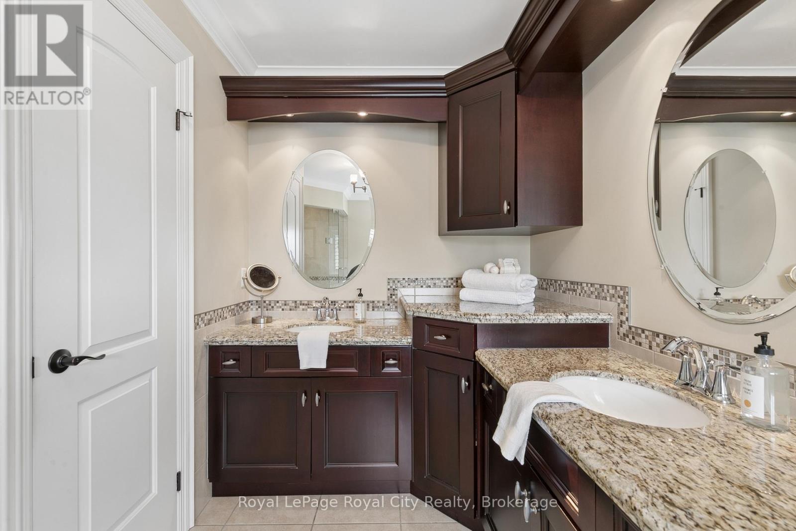 38 Daymond Drive, Puslinch, Ontario  N1H 6H9 - Photo 37 - X12965500