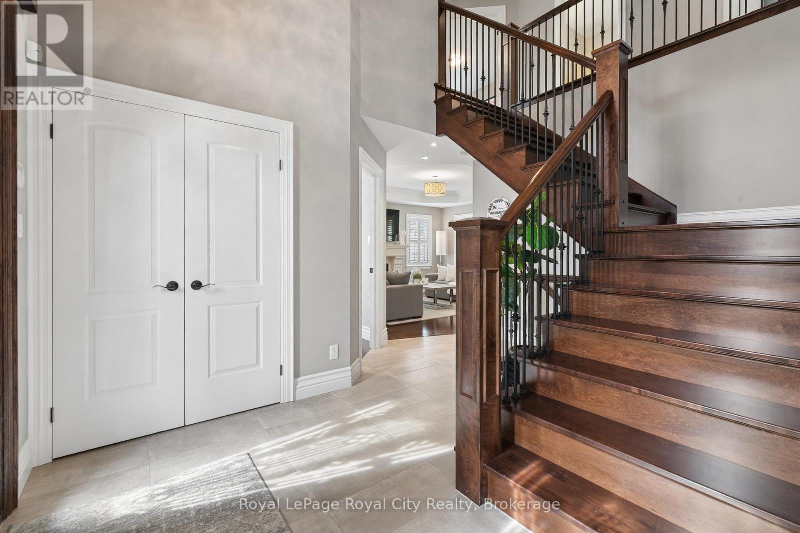 38 Daymond Drive, Puslinch, Ontario  N1H 6H9 - Photo 6 - X12965500