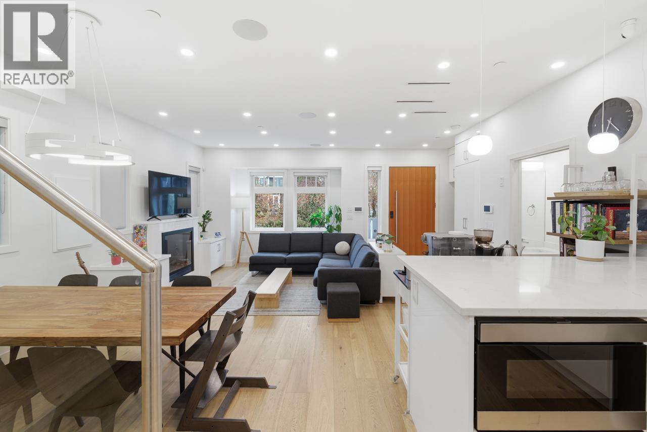 1260 E 14th Avenue, Vancouver, British Columbia  V5T 2P3 - Photo 10 - R3104795