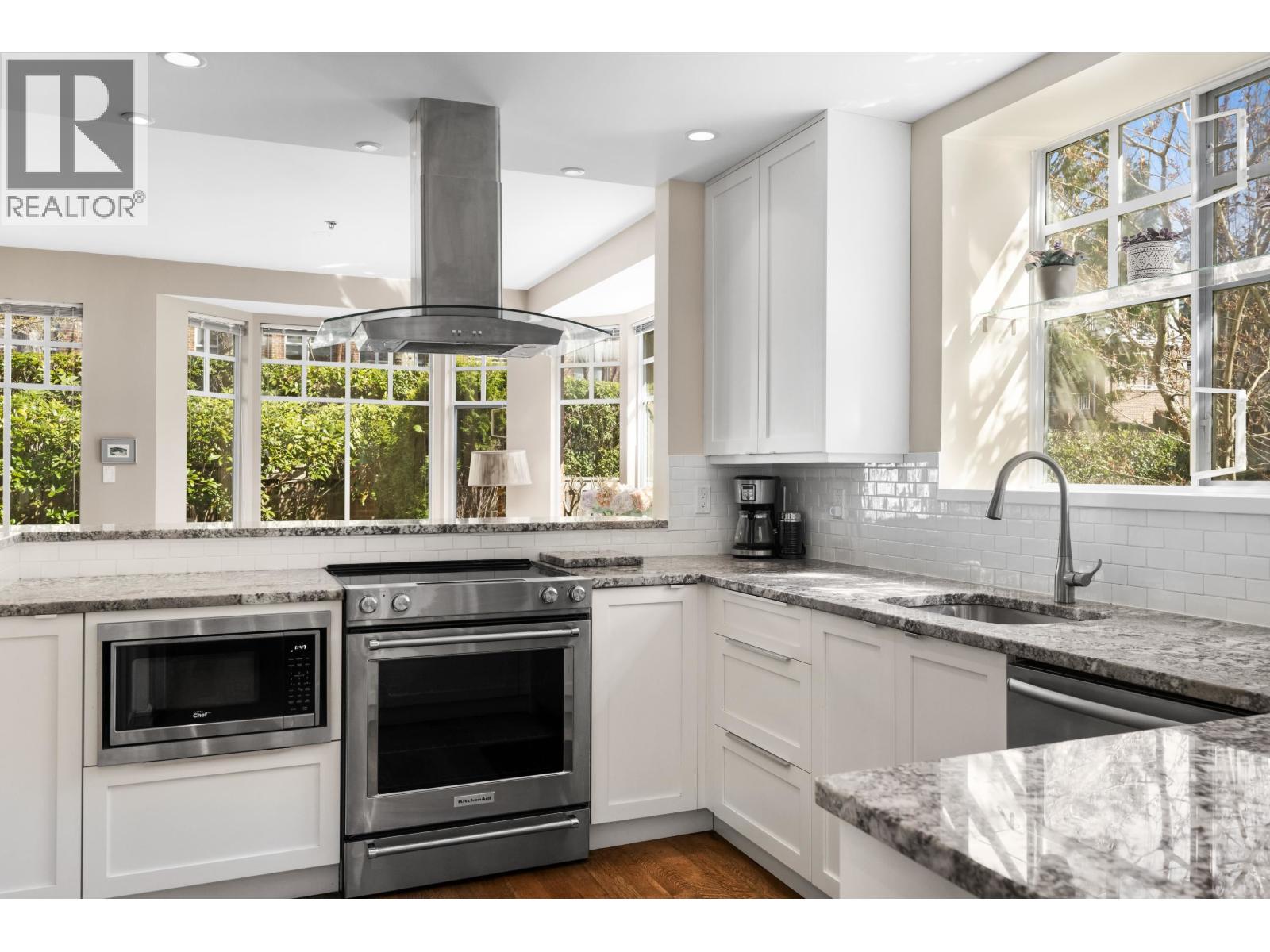 10 5880 Hampton Place, Vancouver, British Columbia  V6T 2E9 - Photo 11 - R3107290