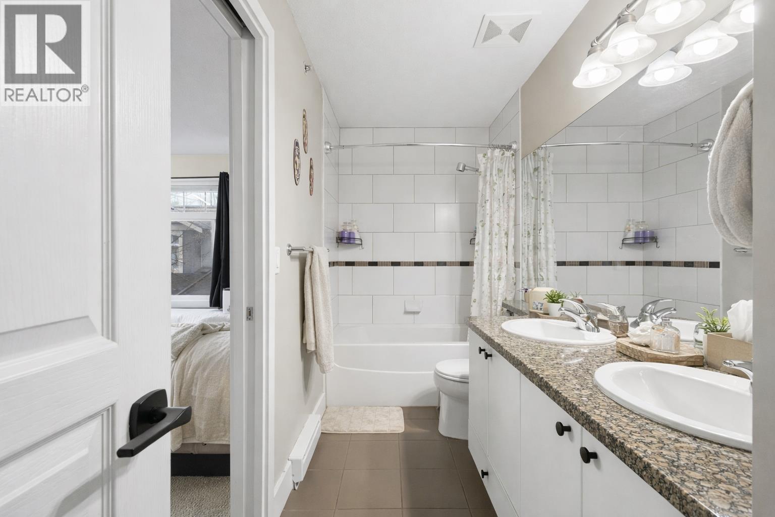 30 7428 Southwynde Avenue, Burnaby, British Columbia  V3N 0A1 - Photo 12 - R3107300