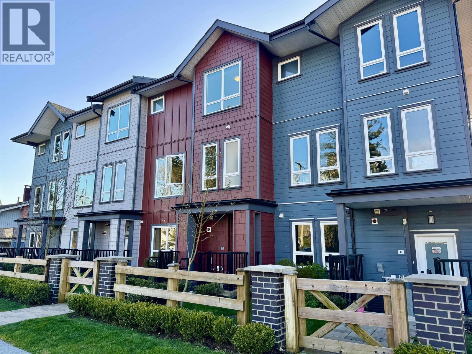 3 11851 232 Street, Maple Ridge, British Columbia  V2X 6S8 - Photo 2 - R3107310