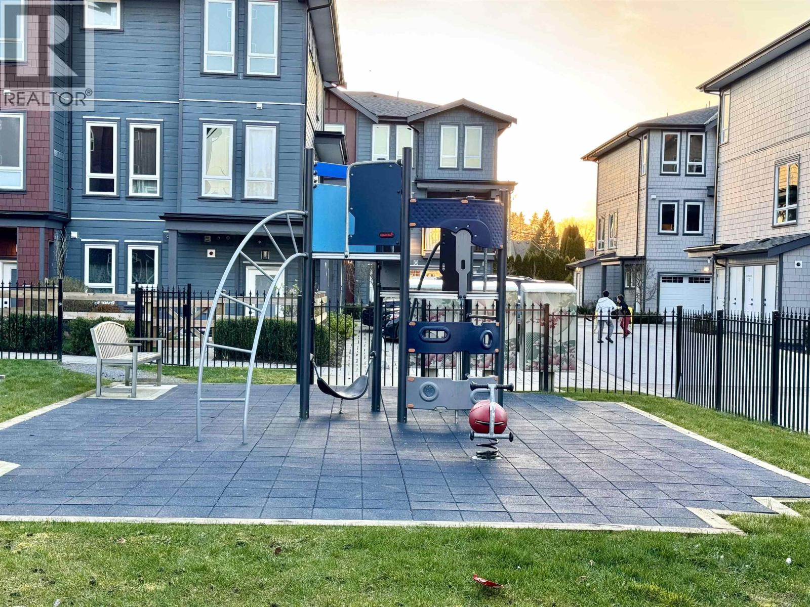 3 11851 232 Street, Maple Ridge, British Columbia  V2X 6S8 - Photo 4 - R3107310