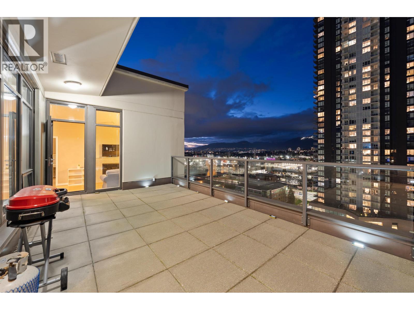 2102 4118 Dawson Street, Burnaby, British Columbia  V5C 0A3 - Photo 9 - R3107313