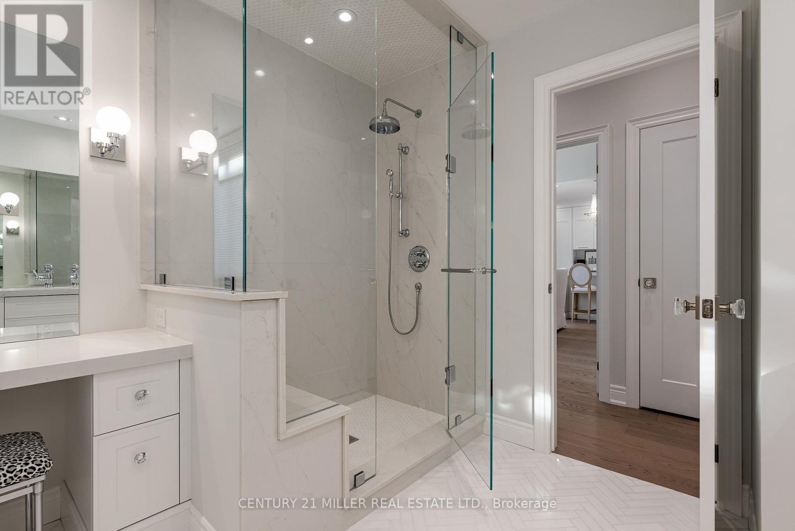 2201 Rochester Circle, Oakville, Ontario  L6M 5E3 - Photo 20 - W12964950