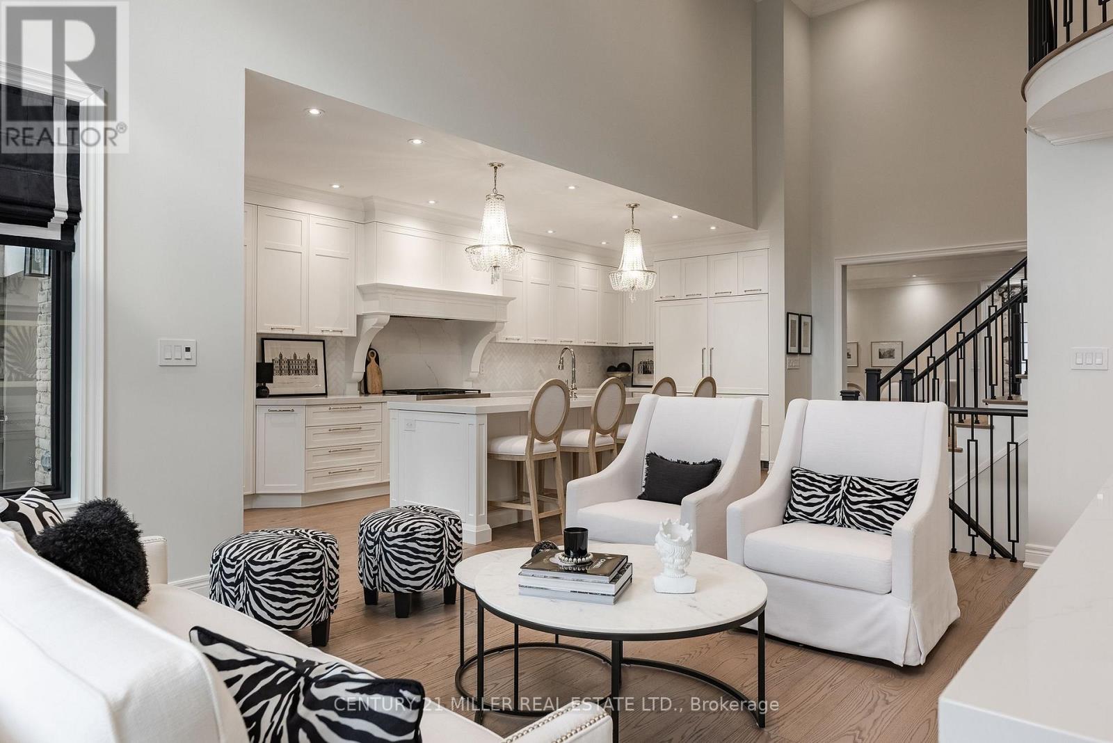 2201 Rochester Circle, Oakville, Ontario  L6M 5E3 - Photo 15 - W12964950