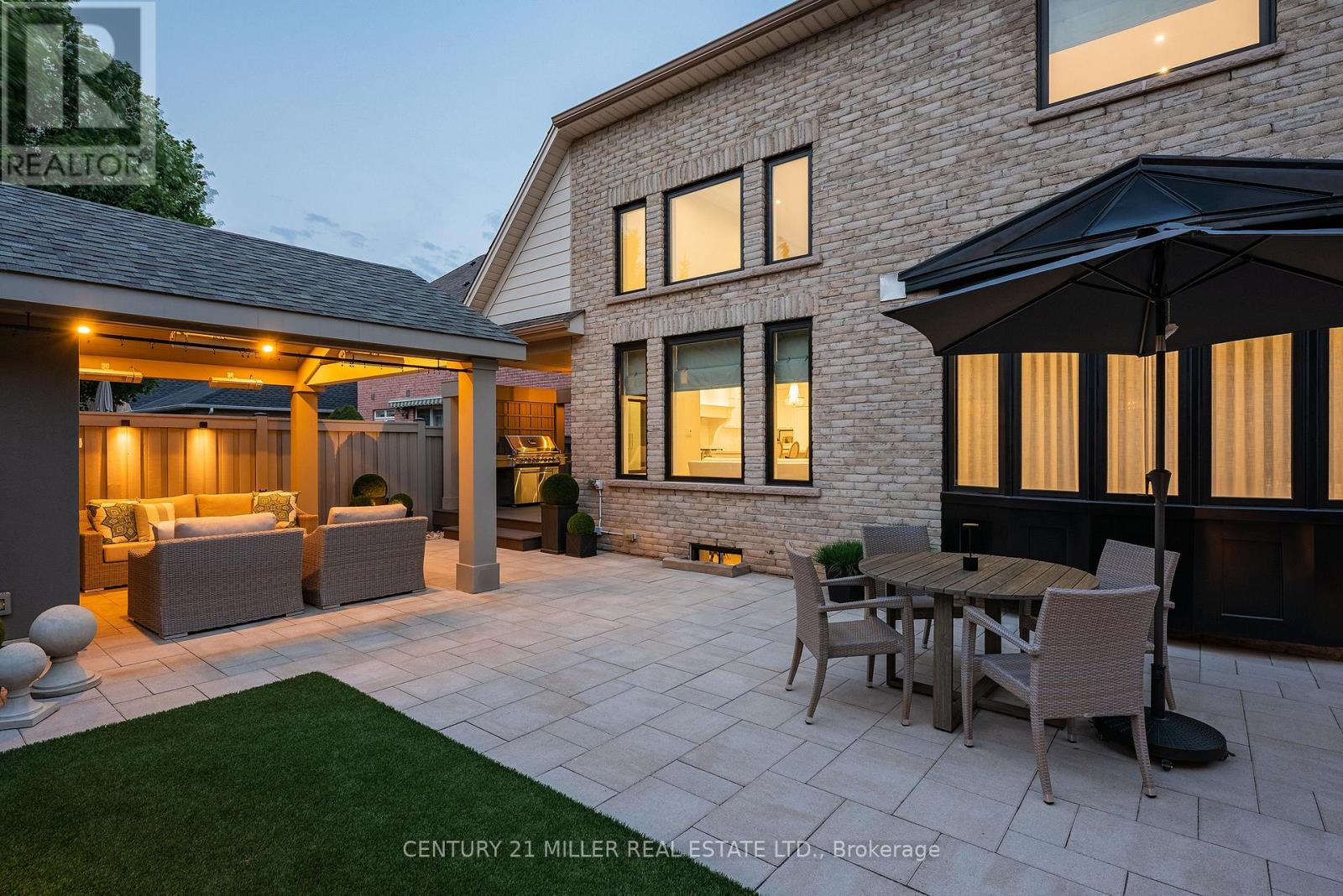 2201 Rochester Circle, Oakville, Ontario  L6M 5E3 - Photo 39 - W12964950